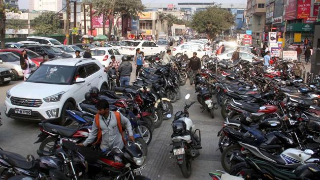 The Noida authority’s CEO said he has asked the deputy CEO to look into the legal aspect of the issue and take action accordingly. (HT Photo) The Noida authority’s CEO said he has asked the deputy CEO to look into the legal aspect of the issue and take action accordingly. (HT Photo)