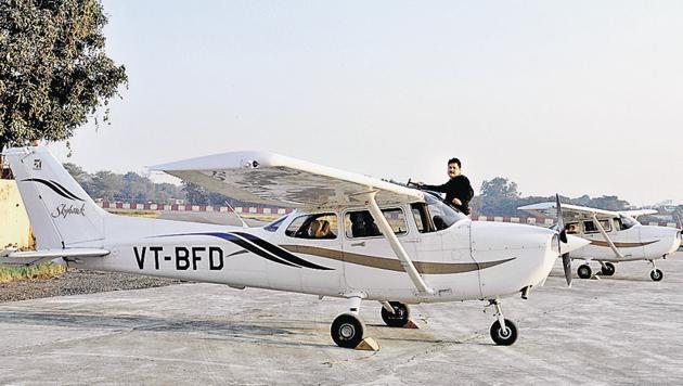 Four trainer aircraft of the Bihar flying institute will have two cameras each to capture the human chain. (AP Dube/HT PHOTO)