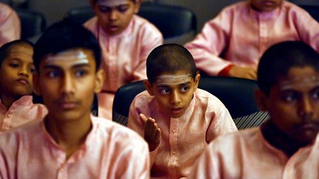 Students of SIES Vedapashala, Nerul attended the event. (Anshuman Poyrekar/HT PHOTO) 