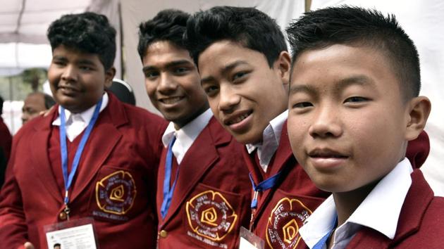 A group of National Bravery awardees pose for the camera. (Mohd Zakir/HT Photo)