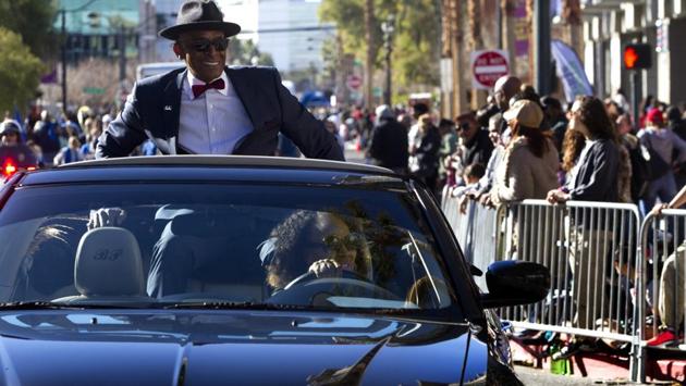 Actor and parade ambassador Antonio Fargas, who played Huggy Bear in the "Starsky & Hutch" television series, rides in a convertible during the Martin Luther King Jr. Day parade in downtown Las Vegas. (Steve Marcus/ Las Vegas Sun via AP) Actor and parade ambassador Antonio Fargas, who played Huggy Bear in the "Starsky & Hutch" television series, rides in a convertible during the Martin Luther King Jr. Day parade in downtown Las Vegas. (Steve Marcus/ Las Vegas Sun via AP)