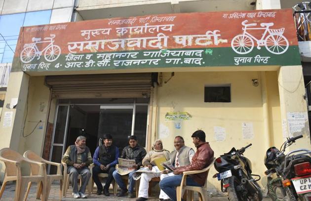 Ticket seekers in all three parties for Noida, Dadri and Jewar constituencies are worried and are eagerly waiting for the official announcement of the alliance in Delhi. (Sakib Ali/HT) Ticket seekers in all three parties for Noida, Dadri and Jewar constituencies are worried and are eagerly waiting for the official announcement of the alliance in Delhi. (Sakib Ali/HT)