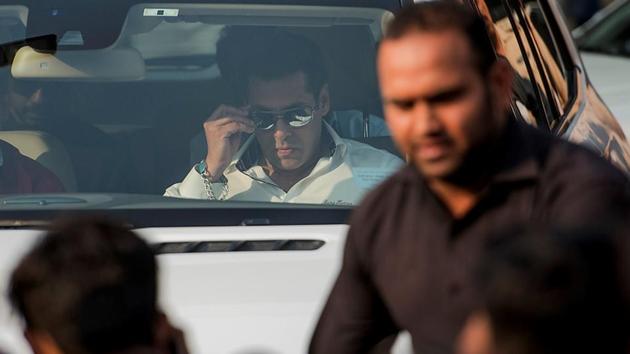 The court observed that the then district magistrate Rajat Kumar Mishra had sanctioned prosecution against Salman under section 3/25 of Arms Act for possessing arms despite licence expiry. Holding that section 25 of the Act provided for conviction for violation of section 21 — not surrendering arms to nearest police station despite licence expiry — the court noted that offence was lodged under section 3/25 and failed to justify the section. (Satish Bate/HT PHOTO) 