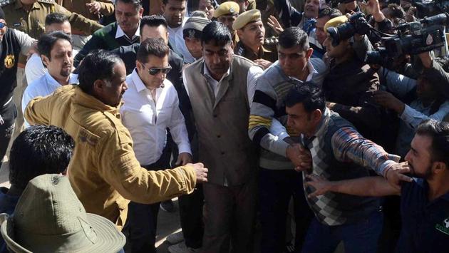 Salman Khan at a court in Jodhpur, Rajasthan, on Wednesday. (Ramji Vyas/HT Photo) Salman Khan at a court in Jodhpur, Rajasthan, on Wednesday. (Ramji Vyas/HT Photo)