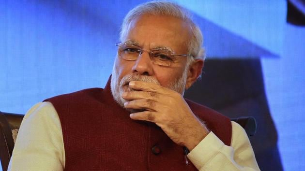 The Shiv Sena, an ally of the ruling BJP at the Centre, has been critical of the government ever since Prime Minister Narendra Modi’s November 8 announcement recalling 500 and 1000-rupee notes that sucked out 86% of the banknotes in circulation.(AP) The Shiv Sena, an ally of the ruling BJP at the Centre, has been critical of the government ever since Prime Minister Narendra Modi’s November 8 announcement recalling 500 and 1000-rupee notes that sucked out 86% of the banknotes in circulation.(AP)