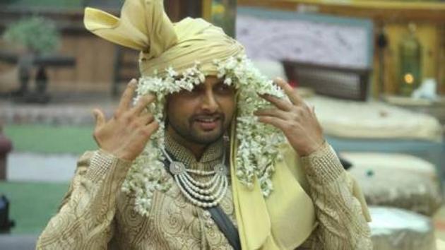 Vikrant Singh Rajput spends a night with his newly-wed wife Monalisa but is asked to leave the Bigg Boss 10 house in Friday’s episode. Vikrant Singh Rajput spends a night with his newly-wed wife Monalisa but is asked to leave the Bigg Boss 10 house in Friday’s episode.