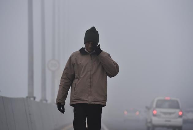 Dense fog at T3 IGI Airport, in New Delhi on Wednesday. (Sanjeev Verma/HT PHOTO) Dense fog at T3 IGI Airport, in New Delhi on Wednesday. (Sanjeev Verma/HT PHOTO)