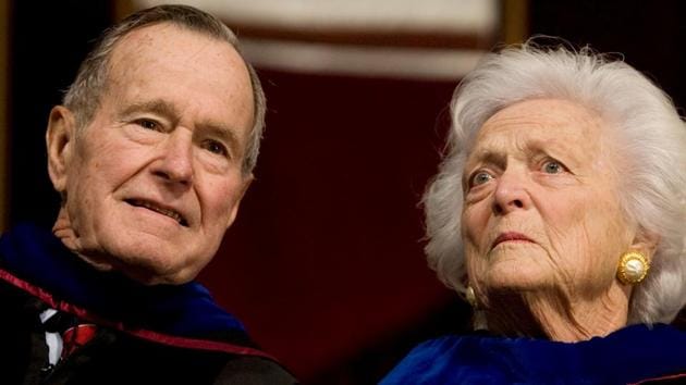 Former President George HW Bush (L), and former first lady Barbara Bush attend the Texas A&M University commencement ceremony in College Station, Texas, December 12, 2008. (Reuters File) Former President George HW Bush (L), and former first lady Barbara Bush attend the Texas A&M University commencement ceremony in College Station, Texas, December 12, 2008. (Reuters File)
