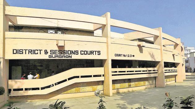 The district and sessions court of Gurgaon near Rajiv Chowk.(Sanchit Khanna/HT Photo) The district and sessions court of Gurgaon near Rajiv Chowk.(Sanchit Khanna/HT Photo)