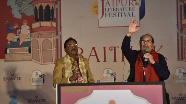 Civil servant Pavan K Varma and journalist Saeed Naqvi during a session at the Jaipur Literature Festival in Jaipur on Friday.(Saumya Khandelwal/HT Photo)