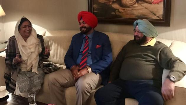 Congress leaders Asha Kumari, Navjot Singh Sidhu and Capt Amarinder Singh in Chandigarh on Friday. (HT Photo) Congress leaders Asha Kumari, Navjot Singh Sidhu and Capt Amarinder Singh in Chandigarh on Friday. (HT Photo)