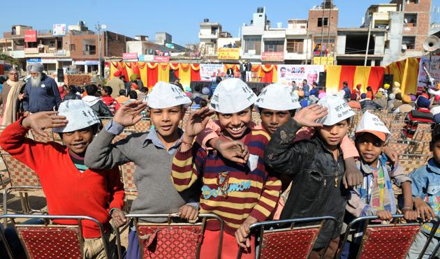 Children at an AAP rally in Balongi in SAS Nagar segment on January 10.(Anil Dayal/HT File Photo)
