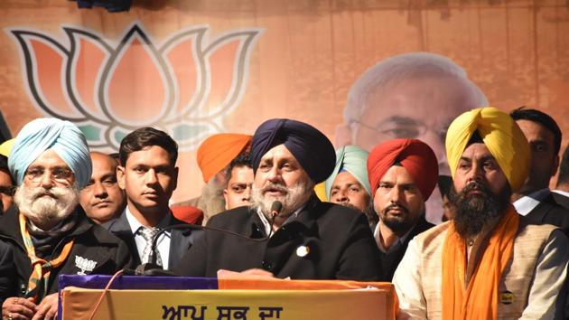 Punjab deputy chief minister Sukhbir Singh Badal addressing a public rally during election campaign in Amritsar on Friday. (Sameer Sehgal/HT Photo) Punjab deputy chief minister Sukhbir Singh Badal addressing a public rally during election campaign in Amritsar on Friday. (Sameer Sehgal/HT Photo)