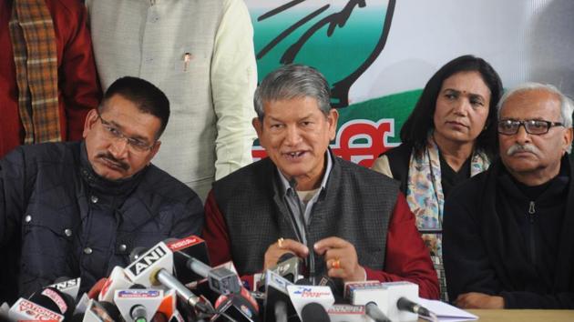 Uttarakhand Congress on Thursday submitted a memorandum to the State Election Commission requesting it to postpone the Annual Combined Commanders’ Conference to be held in Dehradun. (HT Photo) Uttarakhand Congress on Thursday submitted a memorandum to the State Election Commission requesting it to postpone the Annual Combined Commanders’ Conference to be held in Dehradun. (HT Photo)