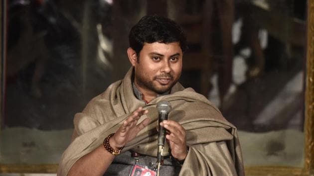 Hindol Sengupta speaks at the session ‘The Master: Vivekanand and his Teachings’. (Saumya Khandelwal/HT PHOTO)