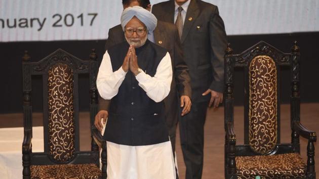 Former Prime Minister Manmohan Singh attends the Presidency University’s 200th Founder’s Day Celebrations at Derozio Hall in Kolkata on Friday.(Subhankar Chakraborty/HT Photo)