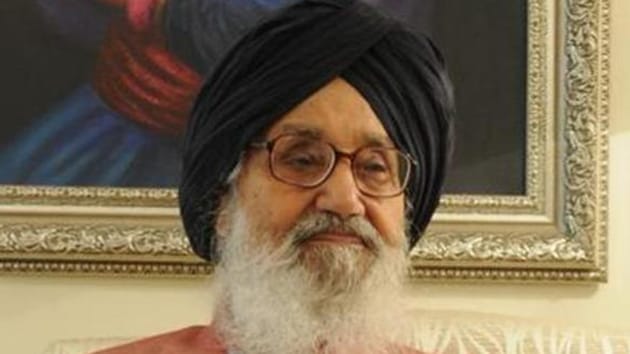 Punjab chief minister Parkash Singh Badal (HT File Photo) Punjab chief minister Parkash Singh Badal (HT File Photo)
