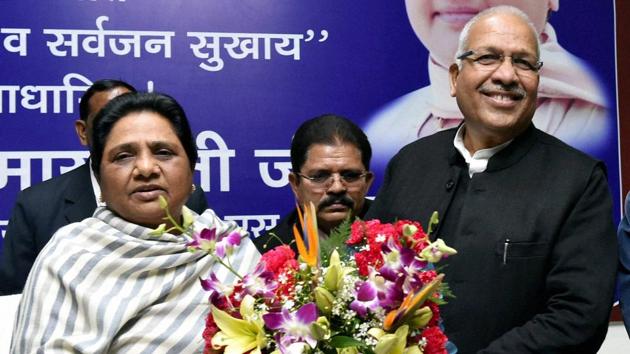 Ambika Chaudhry (R) joins BSP in the presence of party supremo Mayawati (L) at the party office in Lucknow on Saturday.(PTI photo) Ambika Chaudhry (R) joins BSP in the presence of party supremo Mayawati (L) at the party office in Lucknow on Saturday.(PTI photo)