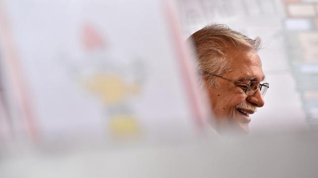 Gulzar during the Suspected Poetry session at the Jaipur Literature Fest 2017 in Jaipur, India. (Saumya Khandelwal/HT PHOTO) Gulzar during the Suspected Poetry session at the Jaipur Literature Fest 2017 in Jaipur, India. (Saumya Khandelwal/HT PHOTO)