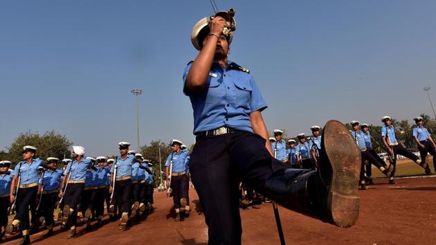 The Maharashtra state cabinet had on January 3 decided to move the city’s Republic Day parade back from Marine Drive to its traditional venue of Shivaji Park. (Anshuman Poyrekar/HT PHOTO)