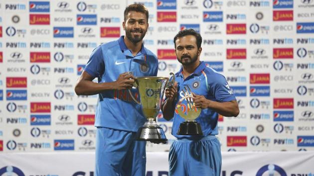 Kedar Jadhav (R) holds his man of the series trophy and teammate Hardik Pandya holds their team's series winner's trophy after the presentation ceremony. (REUTERS) Kedar Jadhav (R) holds his man of the series trophy and teammate Hardik Pandya holds their team's series winner's trophy after the presentation ceremony. (REUTERS)