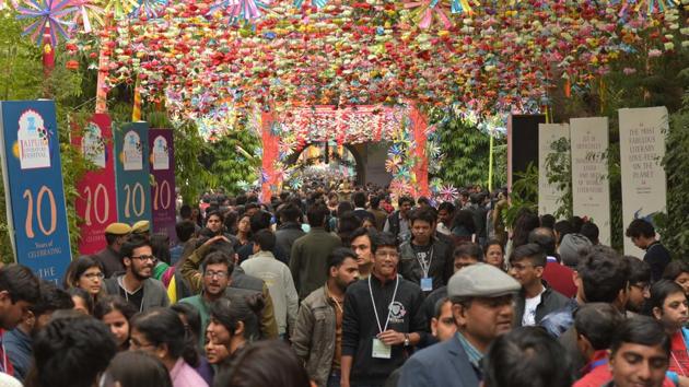 Visitors on the third day of Jaipur Literature Festival, at Diggi Palace, in Jaipur, Rajasthan. (Prabhakar Sharma/ HT Photo)