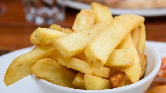 Bread, chips and potatoes should be cooked to a golden yellow colour, rather than brown, to reduce our intake of a chemical which could cause cancer, government food scientists are warning. (Shutterstock) Bread, chips and potatoes should be cooked to a golden yellow colour, rather than brown, to reduce our intake of a chemical which could cause cancer, government food scientists are warning. (Shutterstock)