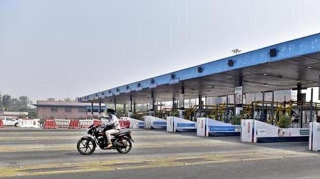 The DND flyway in Noida. (Burhaan Kinu / HT File Photo) The DND flyway in Noida. (Burhaan Kinu / HT File Photo)