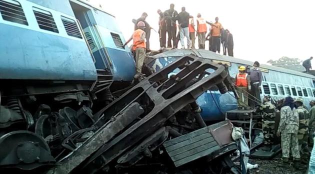 The Jagdalpur-Bhubaneswar Hirakhand Express that derailed between Jamadaipur-Kuneru station