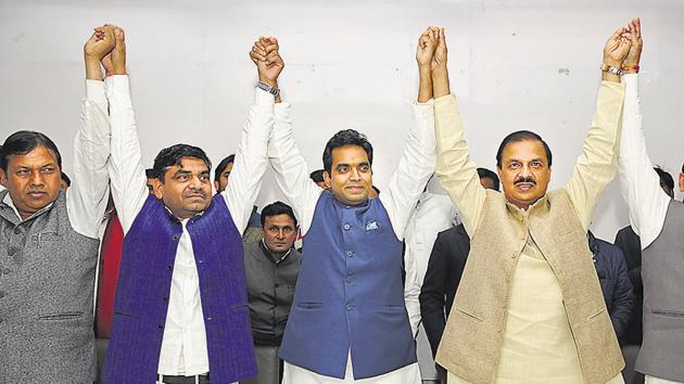 Pankaj Singh (third from left) addressed party workers and the media at Kailash Hospital in Noida on Monday with Dr Mahesh Sharma, Gautam Budh Nagar MP, by his side. (Burhaan Kinu/HT Photo) Pankaj Singh (third from left) addressed party workers and the media at Kailash Hospital in Noida on Monday with Dr Mahesh Sharma, Gautam Budh Nagar MP, by his side. (Burhaan Kinu/HT Photo)