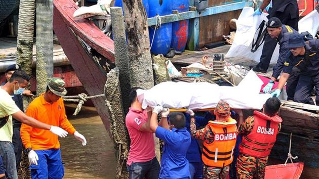 Malaysia Boat Capsize: Death Toll Rises To 12, 25 Still Missing | World ...