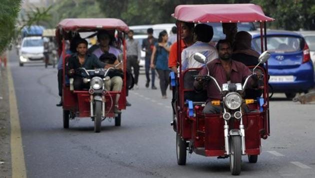 Like 2016, the government has kept the subsidy amount same at Rs15,000 and Rs30,000 which would be given to 3,382 e-rickshaws registered with the transport department. (HT File Photo) Like 2016, the government has kept the subsidy amount same at Rs15,000 and Rs30,000 which would be given to 3,382 e-rickshaws registered with the transport department. (HT File Photo)