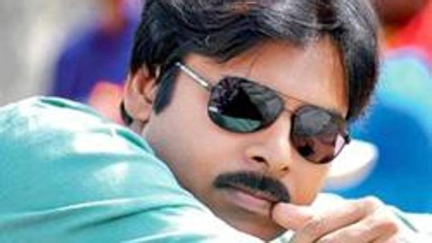 Pawan Kalyan wants a peaceful protest demanding special status for Andhra Pradesh. Pawan Kalyan wants a peaceful protest demanding special status for Andhra Pradesh.