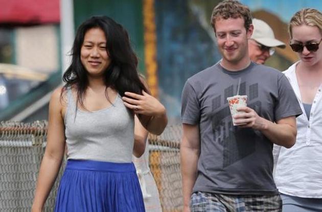 The billionaire chief executive officer of Facebook on Tuesday said he is reconsidering the process by which he is trying to gain title to about a dozen small parcels of land on his sprawling estate in Hawaii. (File Photo) The billionaire chief executive officer of Facebook on Tuesday said he is reconsidering the process by which he is trying to gain title to about a dozen small parcels of land on his sprawling estate in Hawaii. (File Photo)