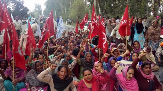 The Left parties have not been able to think anew and reinvent themselves.(HT File Photo) The Left parties have not been able to think anew and reinvent themselves.(HT File Photo)
