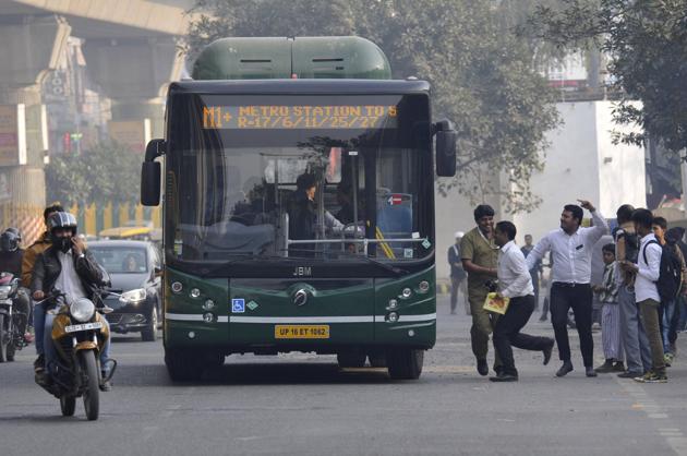 Officials are expecting to start the service by the end of January as 12 new buses will be added to the existing fleet of 38 buses. (Sunil Ghosh/HT Photo) Officials are expecting to start the service by the end of January as 12 new buses will be added to the existing fleet of 38 buses. (Sunil Ghosh/HT Photo)
