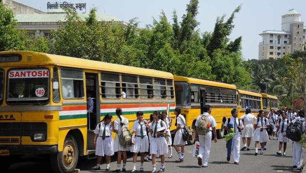 The move was motivated by the poor implementation of the school bus policy framed seven years ago by the Maharashtra government.(Hindustan Times)