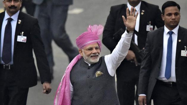 For the special day, the PM chose to go with monochromes, except for his stand-out statement pagdi.(PTI) For the special day, the PM chose to go with monochromes, except for his stand-out statement pagdi.(PTI)