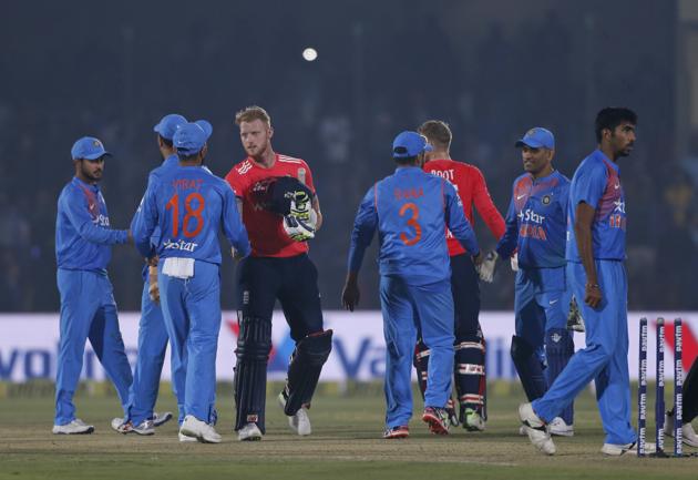 England's Ben Stokes shakes hand with India's captain Virat Kohli and other players after beating India in the their first Twenty20 cricket match at Green Park stadium in Kanpur, India, Thursday, Jan. 26, 2017. (AP Photo/Altaf Qadri) (AP) England's Ben Stokes shakes hand with India's captain Virat Kohli and other players after beating India in the their first Twenty20 cricket match at Green Park stadium in Kanpur, India, Thursday, Jan. 26, 2017. (AP Photo/Altaf Qadri) (AP)