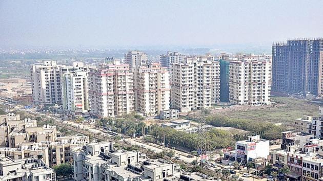The Governor said Karnataka continued to lead the country in IT and BT sectors which were growing at the rate of 10 to 12% a year providing new 70,000 jobs annually. (HT File) The Governor said Karnataka continued to lead the country in IT and BT sectors which were growing at the rate of 10 to 12% a year providing new 70,000 jobs annually. (HT File)