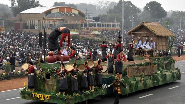 Celebrating culture: Tripura Tableaux passes the saluting base during Republic Day parade at Rajpath. (Mohd Zakir/HT photo)