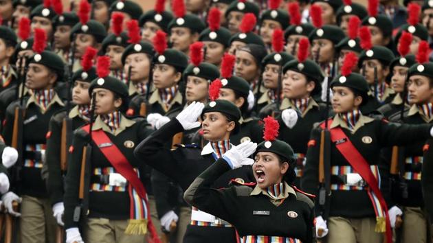 NCC Cadets march past at the Rajpath. (Arvind Yadav/HT photo)