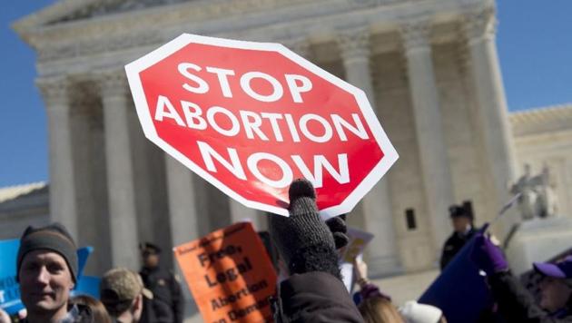Anti-abortion activists are preparing to stage a major march in Washington to capitalize on right-wing political momentum and send an unequivocal message to their new powerful ally: Donald Trump. (AFP Photo) Anti-abortion activists are preparing to stage a major march in Washington to capitalize on right-wing political momentum and send an unequivocal message to their new powerful ally: Donald Trump. (AFP Photo)