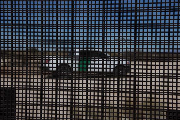 A US border patrol truck drives along the border line between Mexico and the US in Ciudad Juarez, Mexico. (AFP Photo)