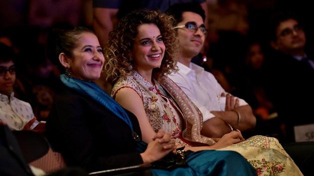 Actors Manisha Koirala and Kangana Ranaut during the function. (Arijit Sen/HT PHOTO)