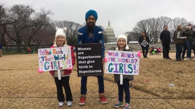 Dressed in his Captain America suit and matching blue turban,Vishavjit Singh stood at the gates to Trump’s inauguration on January 20. (Instagram / @SikhProf) Dressed in his Captain America suit and matching blue turban,Vishavjit Singh stood at the gates to Trump’s inauguration on January 20. (Instagram / @SikhProf)