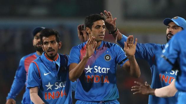 Ashish Nehra took three wicket for 28 as India defeated England by five runs. Get cricket score of India vs England second ODI in Nagpur here.(BCCI)