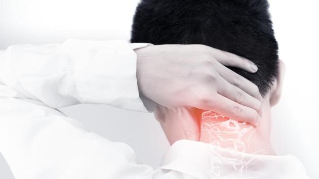 Cervical spondylosis can be contained by exercising, giving fomentation and taking medicines.(Shutterstock)