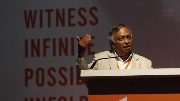 Well-known computer scientist Dr Vijay Bhatkar, who has been appointed as the Chancellor of Nalanda University, on Saturday said he wants to transform it into a liberal varsity.(Pratham Gokhale/ HT file) Well-known computer scientist Dr Vijay Bhatkar, who has been appointed as the Chancellor of Nalanda University, on Saturday said he wants to transform it into a liberal varsity.(Pratham Gokhale/ HT file)