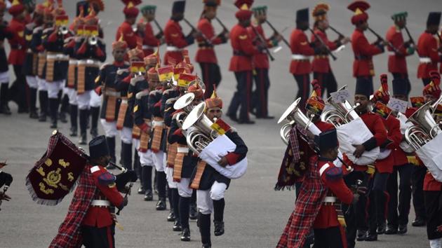 The beating retreat draws on ancient military tradition when soldiers would disengage from battle at sunset when the bugles blew. Soldiers at the sound of the ‘retreat’ would withdraw from the battlegrounds. (Virendra Singh Gosain/HT photo) The beating retreat draws on ancient military tradition when soldiers would disengage from battle at sunset when the bugles blew. Soldiers at the sound of the ‘retreat’ would withdraw from the battlegrounds. (Virendra Singh Gosain/HT photo)